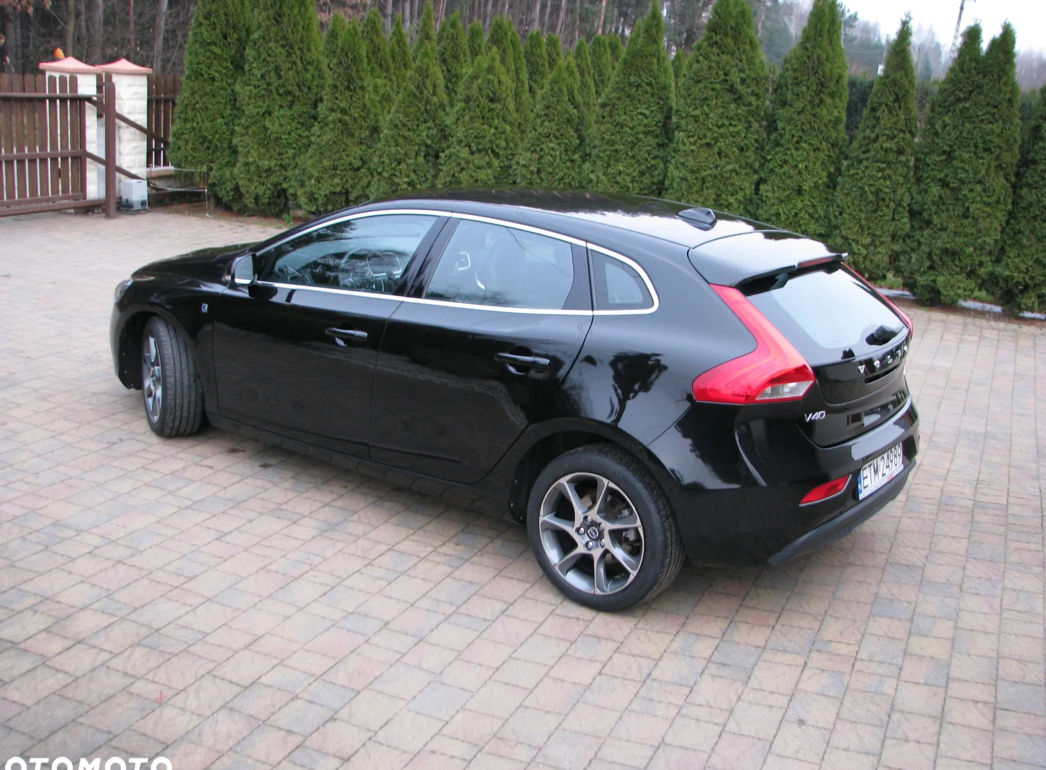 Volvo V40 cena 59900 przebieg: 110000, rok produkcji 2016 z Piotrków Trybunalski małe 301